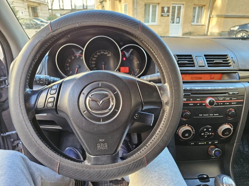 Mazda 3, снимка 6 - Автомобили и джипове - 45314337