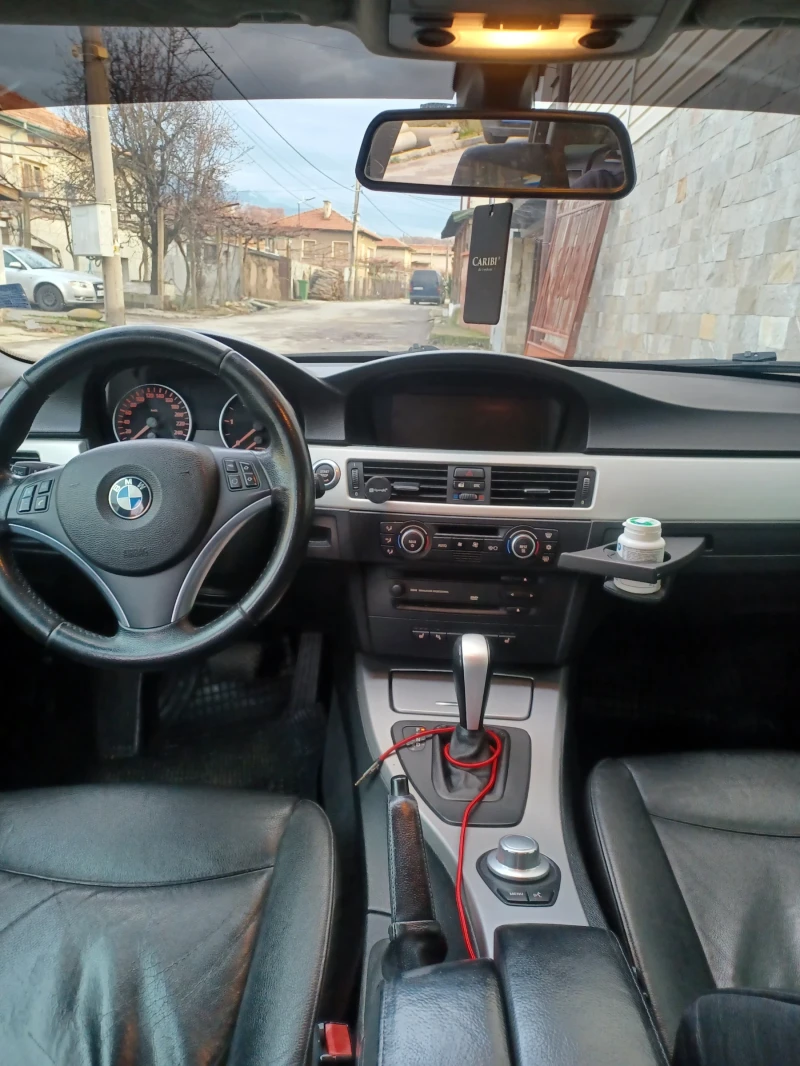 BMW 320, снимка 6 - Автомобили и джипове - 48298146