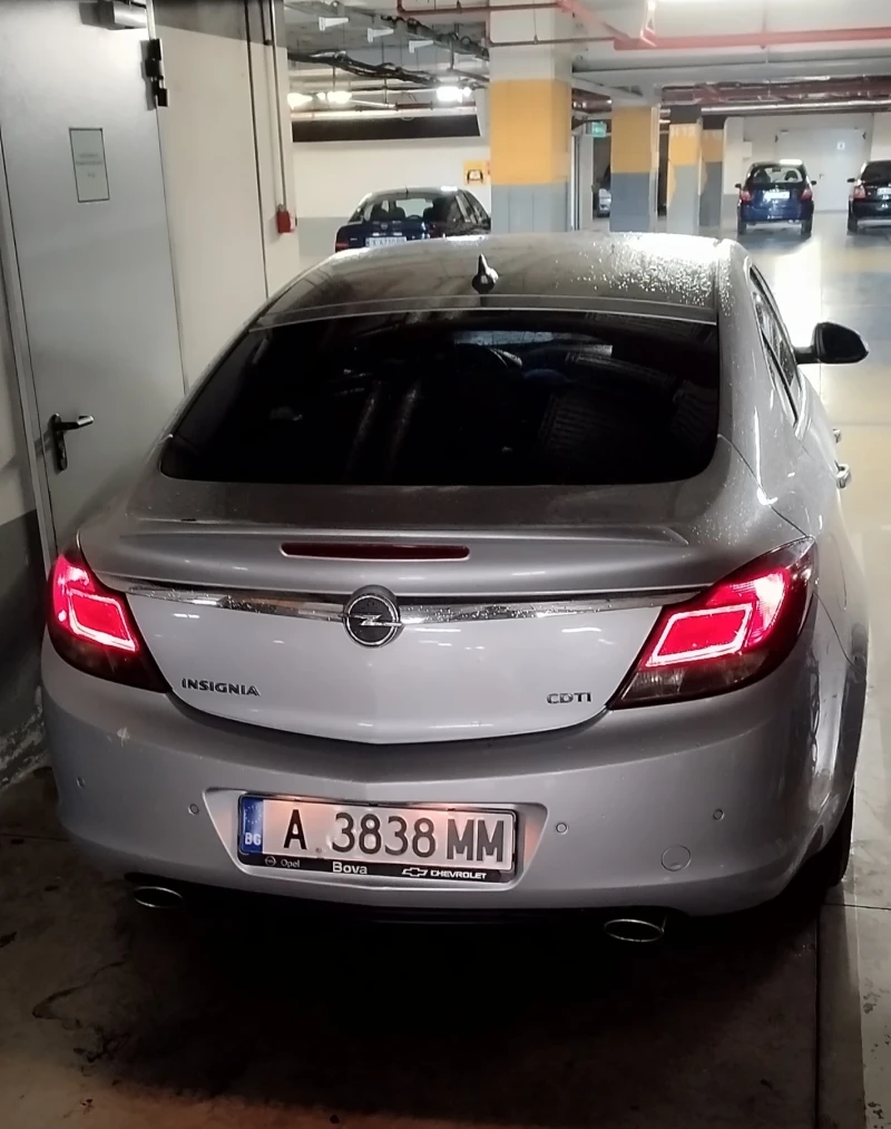 Opel Insignia 2.0 CDTI, снимка 2 - Автомобили и джипове - 48480204