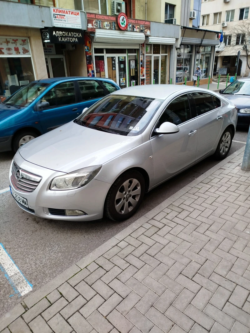 Opel Insignia 2.0 CDTI, снимка 4 - Автомобили и джипове - 48480204