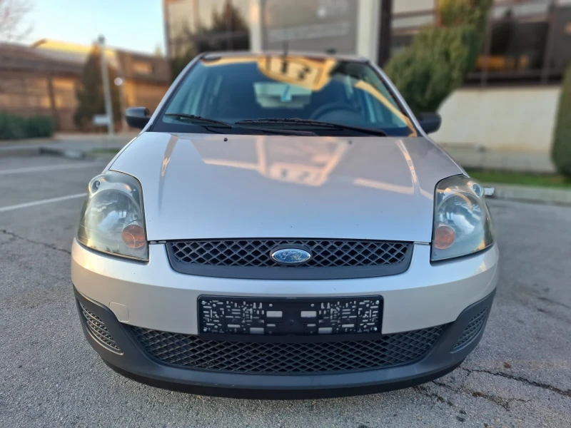 Ford Fiesta 1, 25i 75hp * КЛИМАТИК * EURO 4 * , снимка 3 - Автомобили и джипове - 48554907