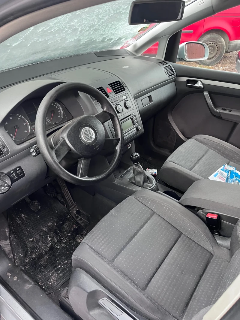 VW Touran 2.0TDI 16v 6 скорости BKD, снимка 6 - Автомобили и джипове - 48621551