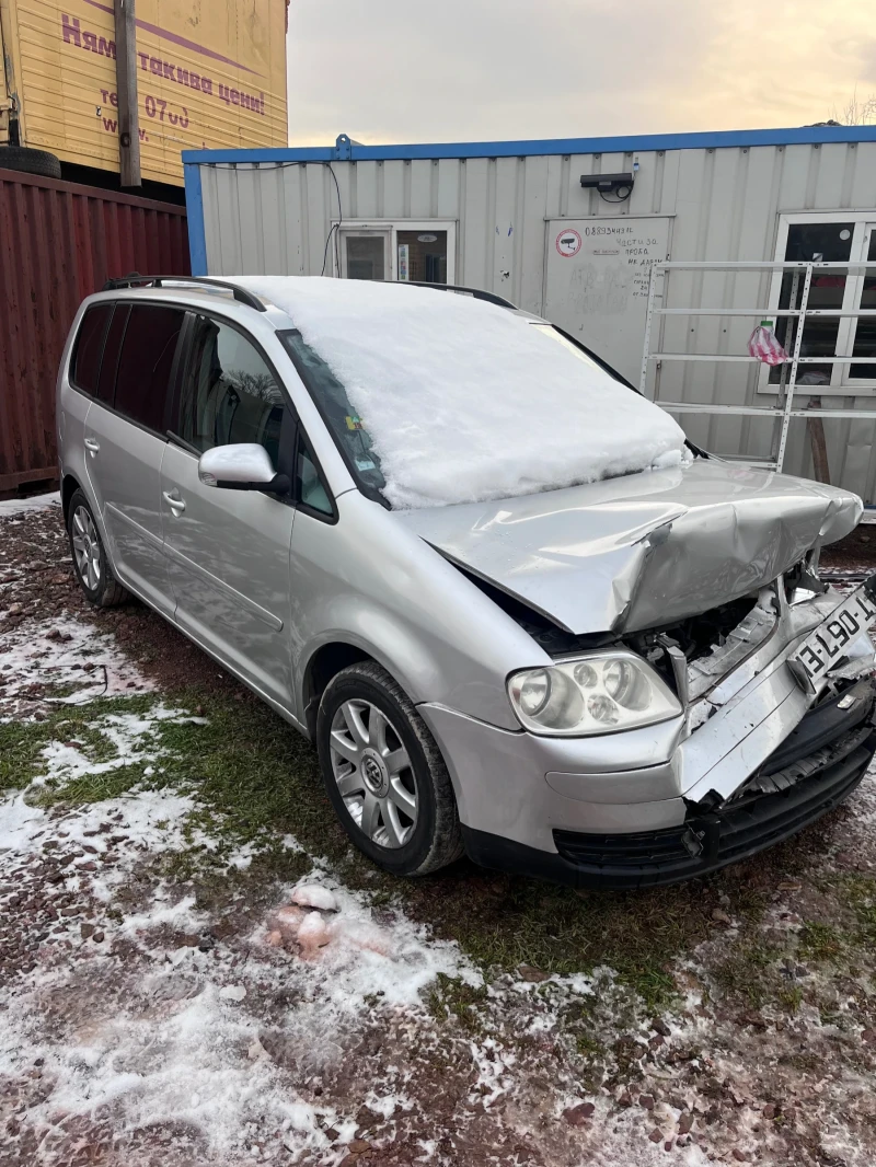 VW Touran 2.0TDI 16v 6 скорости BKD, снимка 1 - Автомобили и джипове - 48621551