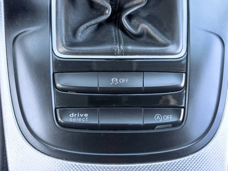 Audi A4 2.0TDI FACELIFT , снимка 15 - Автомобили и джипове - 52526092