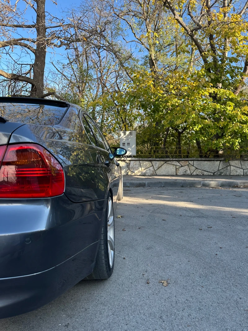 BMW 330, снимка 7 - Автомобили и джипове - 52736077