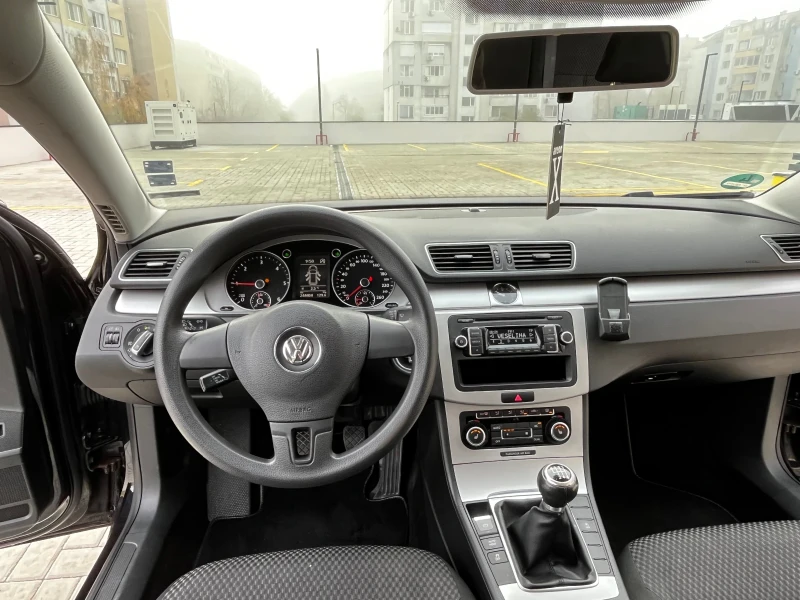 VW Passat 2.0TDI/140КС, снимка 12 - Автомобили и джипове - 52873798