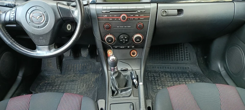 Mazda 3 1.6 109, снимка 9 - Автомобили и джипове - 53458763