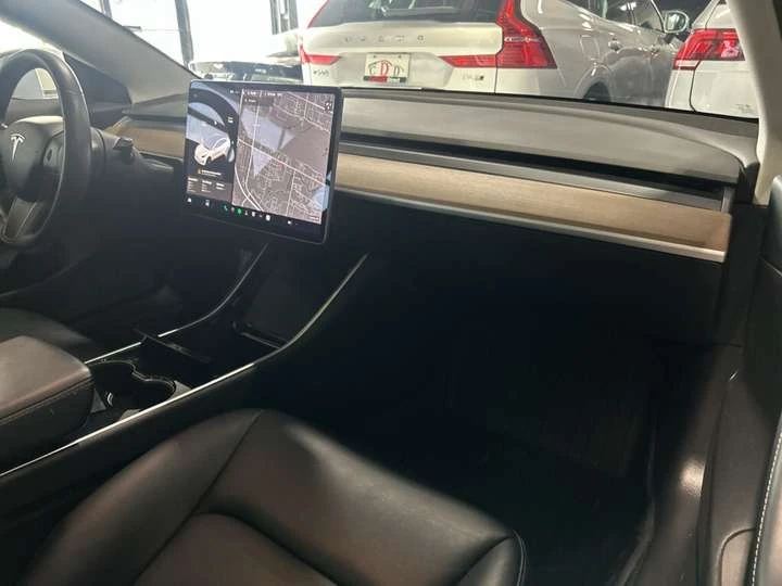 Tesla Model 3 Standard Range Plus / Excellent Condition/Leather/, снимка 16 - Автомобили и джипове - 53603898