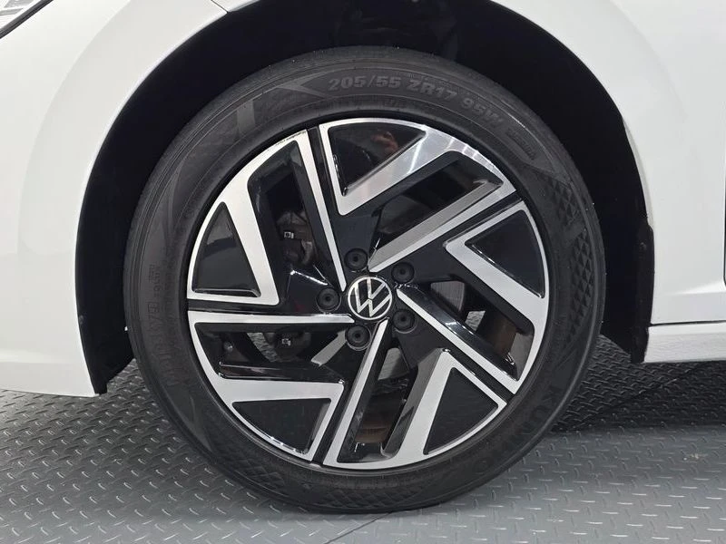 VW Jetta 1.5 DNK Automatic КРАЙНА ЦЕНА: 20154 EUR !!!РЕАЛНА, снимка 5 - Автомобили и джипове - 55969518