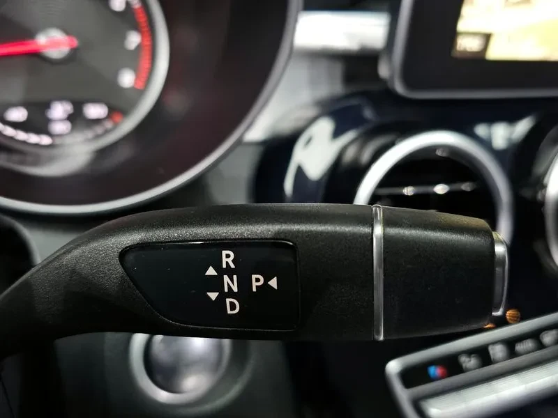 Mercedes-Benz C 200 САМО 30% АВАНС, снимка 17 - Автомобили и джипове - 56064893