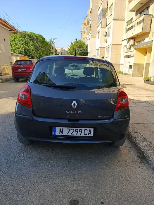 Renault Clio, снимка 3 - Автомобили и джипове - 56306538