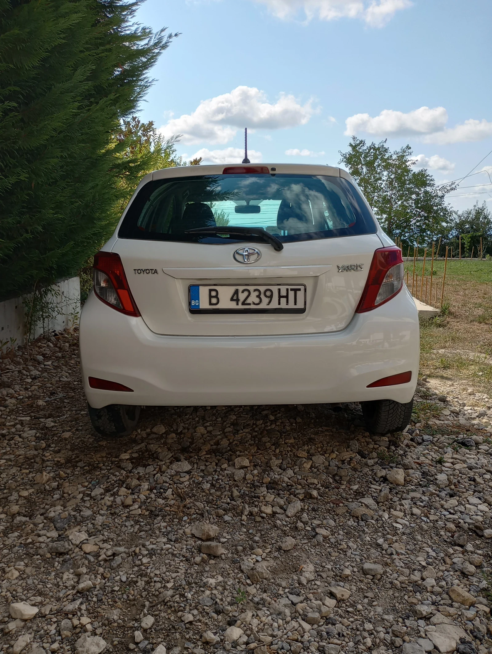 Toyota Yaris 1.33 VVT-I - изображение 4