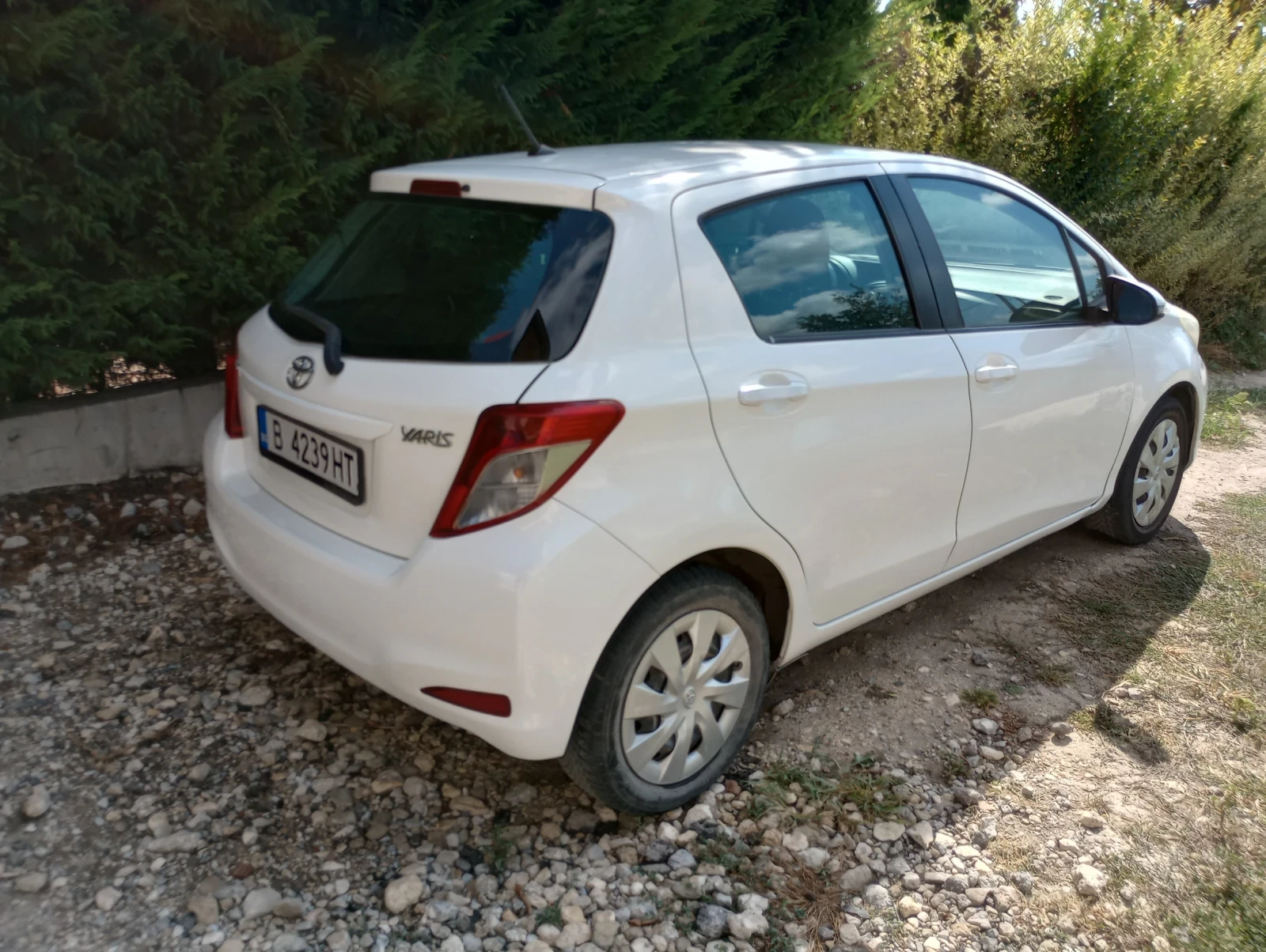 Toyota Yaris 1.33 VVT-I - изображение 3