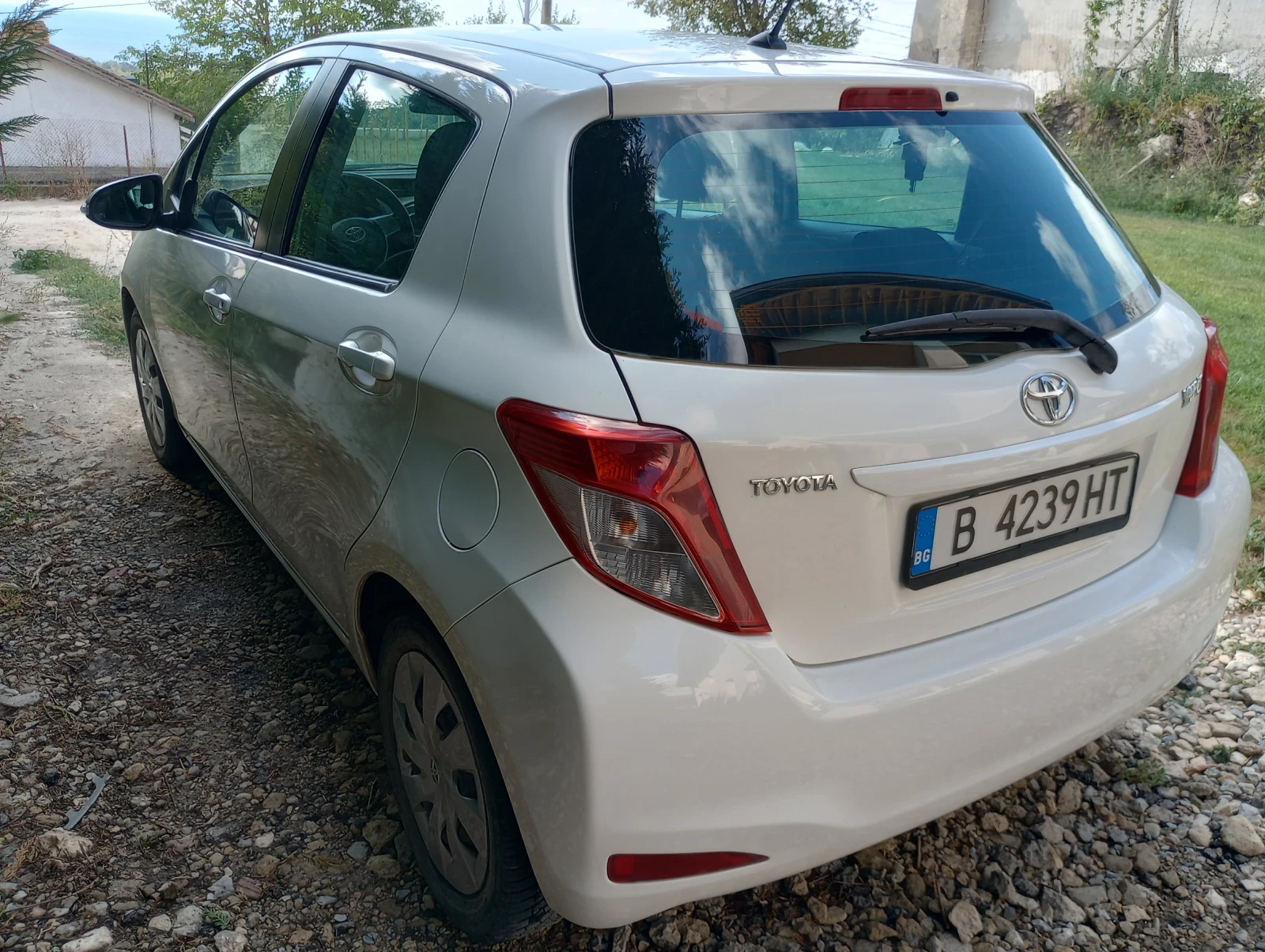 Toyota Yaris 1.33 VVT-I - изображение 5