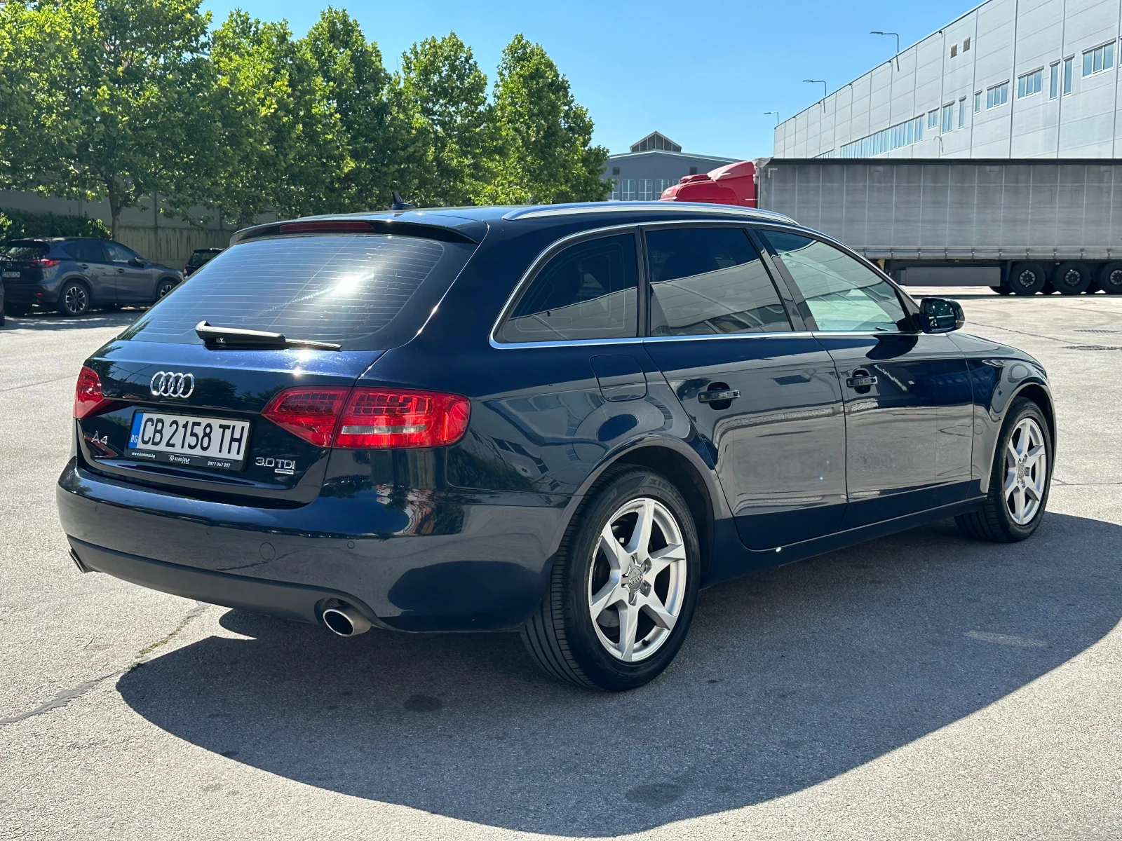 Audi A4 3.0TDI 239кс Quattro - изображение 4