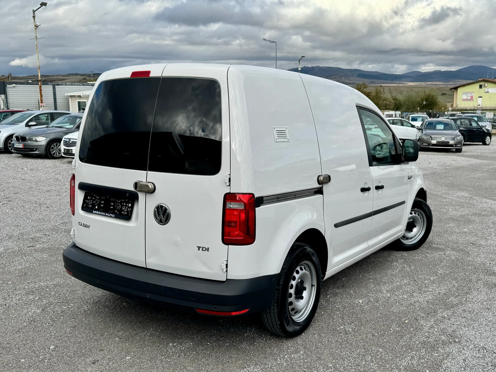 VW Caddy 2.0TDI/ТОП СЪСТОЯНИЕ - изображение 5