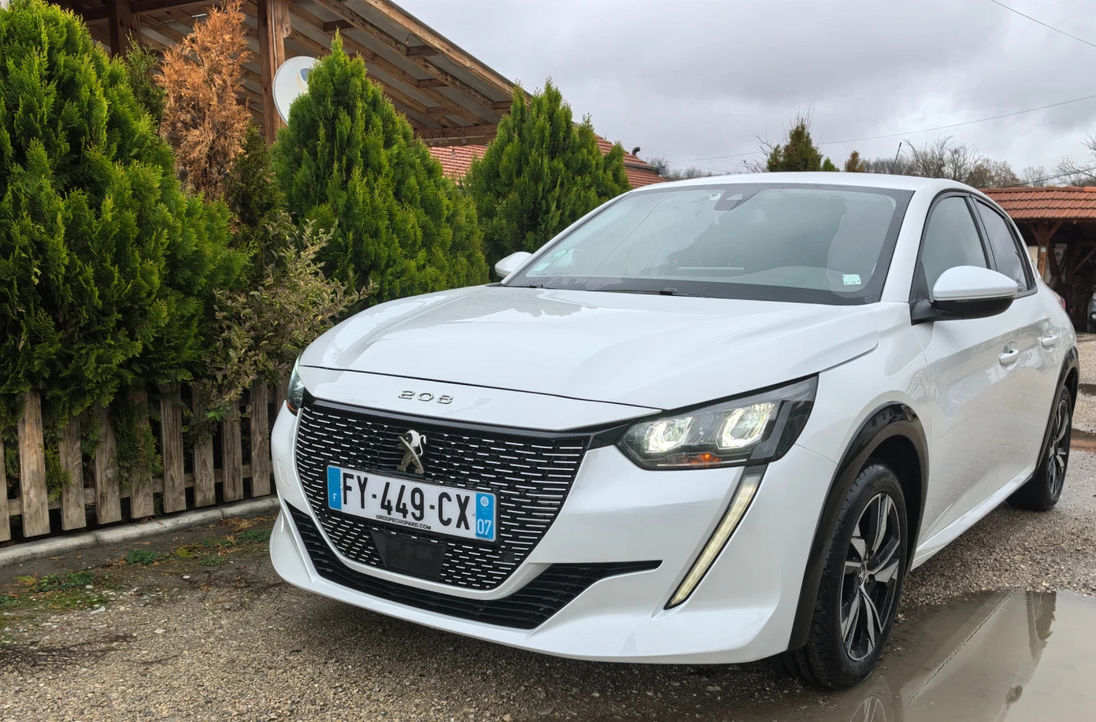 Peugeot 208 31000.  3D i-COCKPIT  | Mobile.bg   9