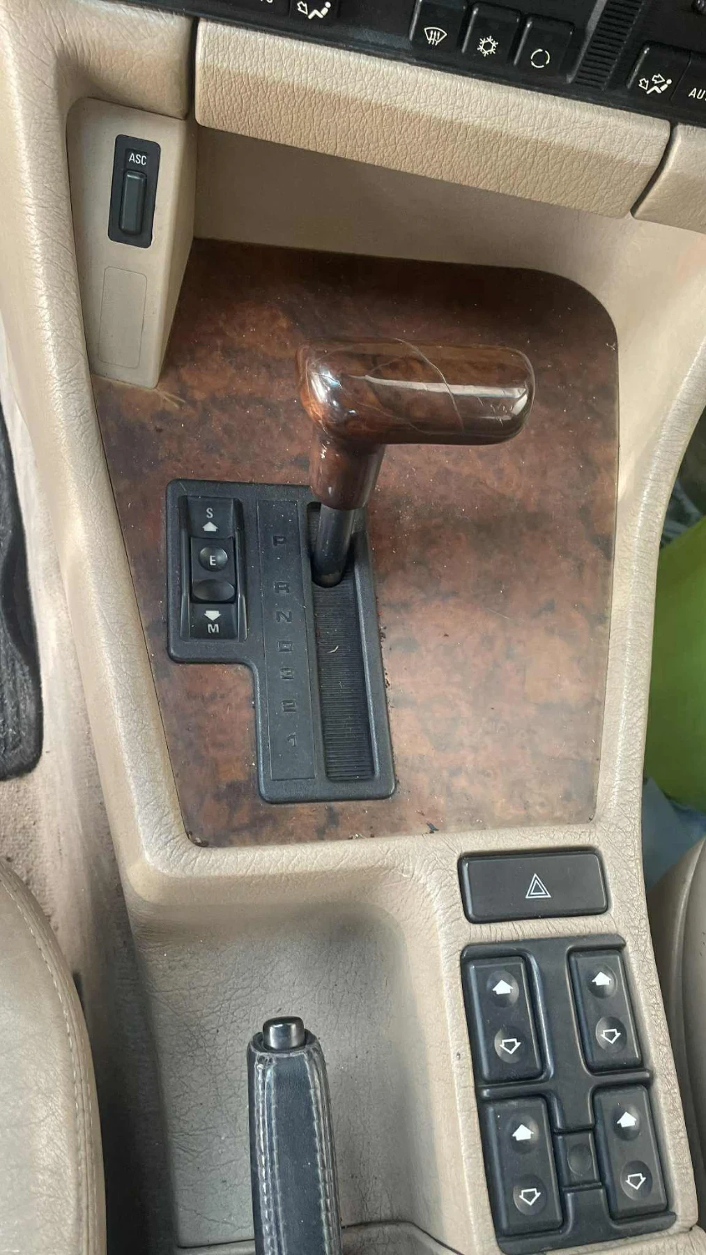 BMW 750  - изображение 5