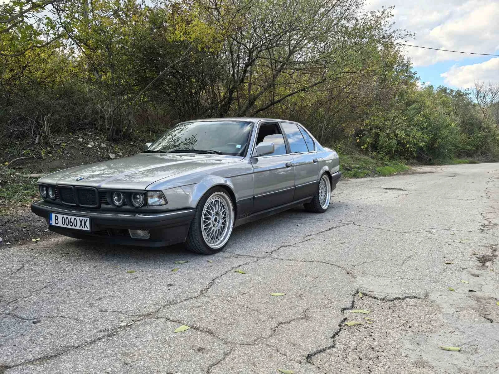 BMW 750  - изображение 6