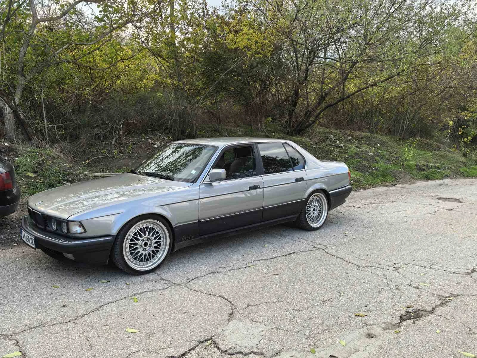 BMW 750  - изображение 7