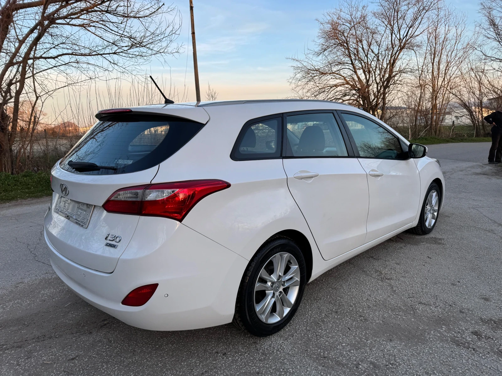 Hyundai I30 1.6CRDI 110�� 6-�� LED 2-����� ����������� ������� | Mobile.bg � ����������� 4