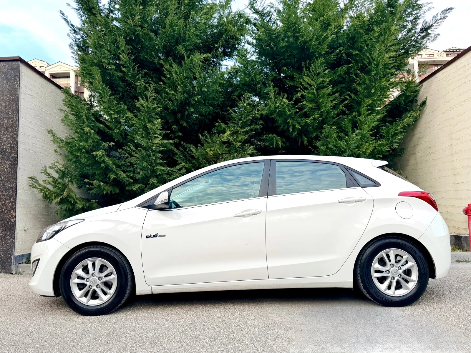 Hyundai I30 1.6i NAVI KAMERA PARKTRONIK , снимка 8 - Автомобили и джипове - 53830980