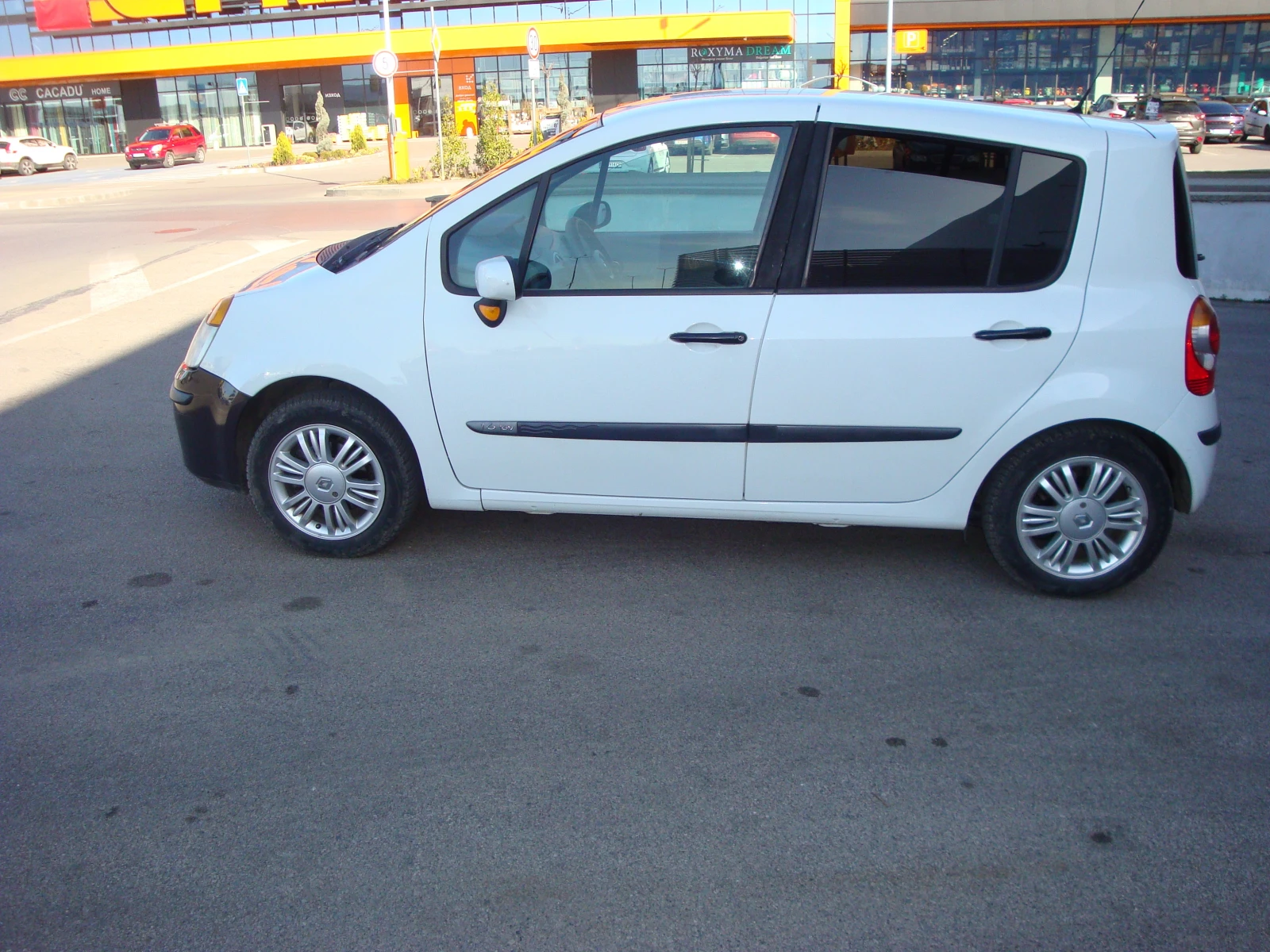 Renault Modus 1.6 ГАЗ-БЕНЗИН АВТОМАТИК, снимка 5 - Автомобили и джипове - 53853945