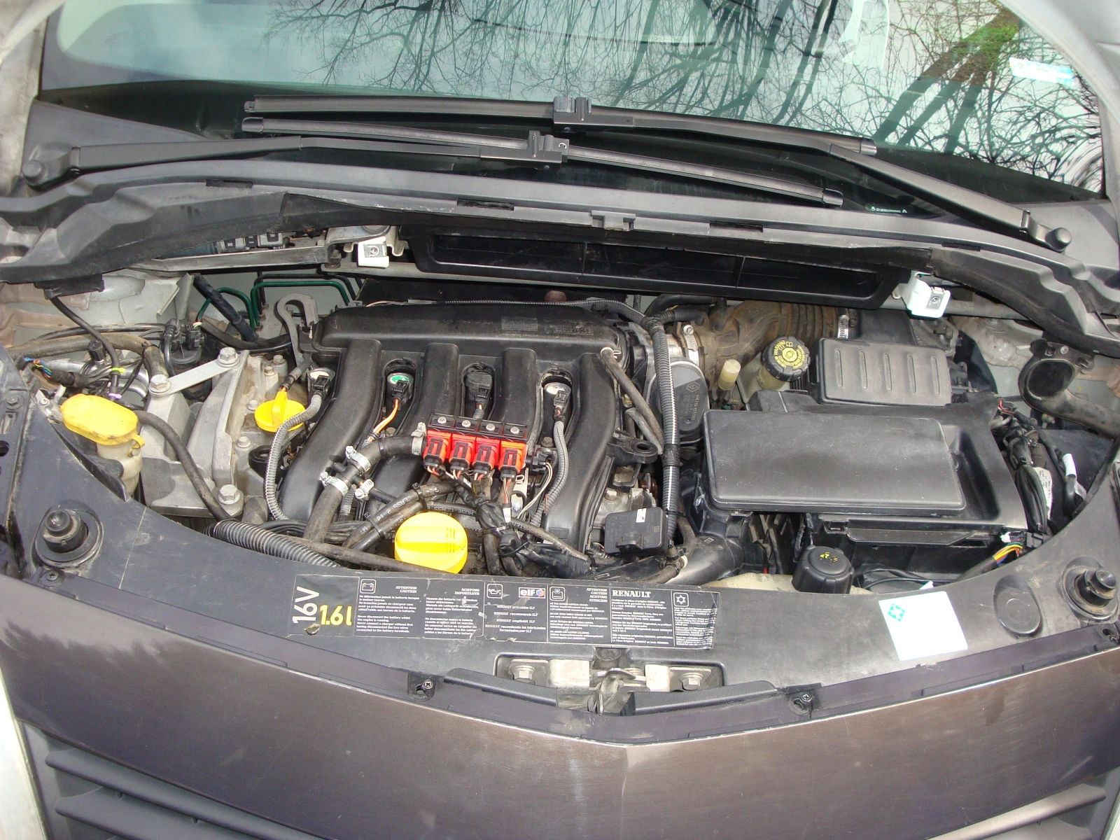 Renault Modus 1.6 ГАЗ-БЕНЗИН АВТОМАТИК, снимка 14 - Автомобили и джипове - 53853945