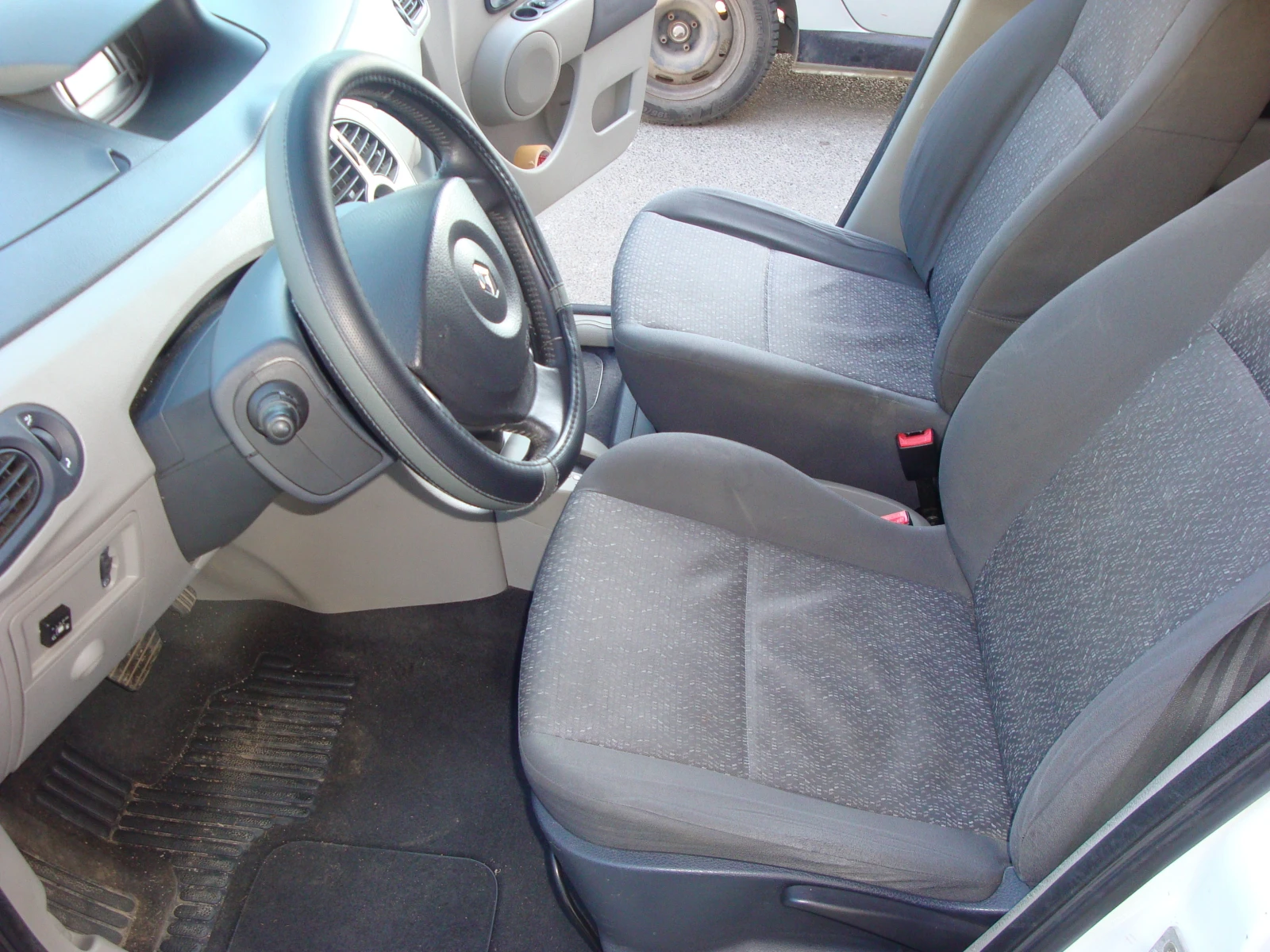 Renault Modus 1.6 ГАЗ-БЕНЗИН АВТОМАТИК, снимка 8 - Автомобили и джипове - 53853945