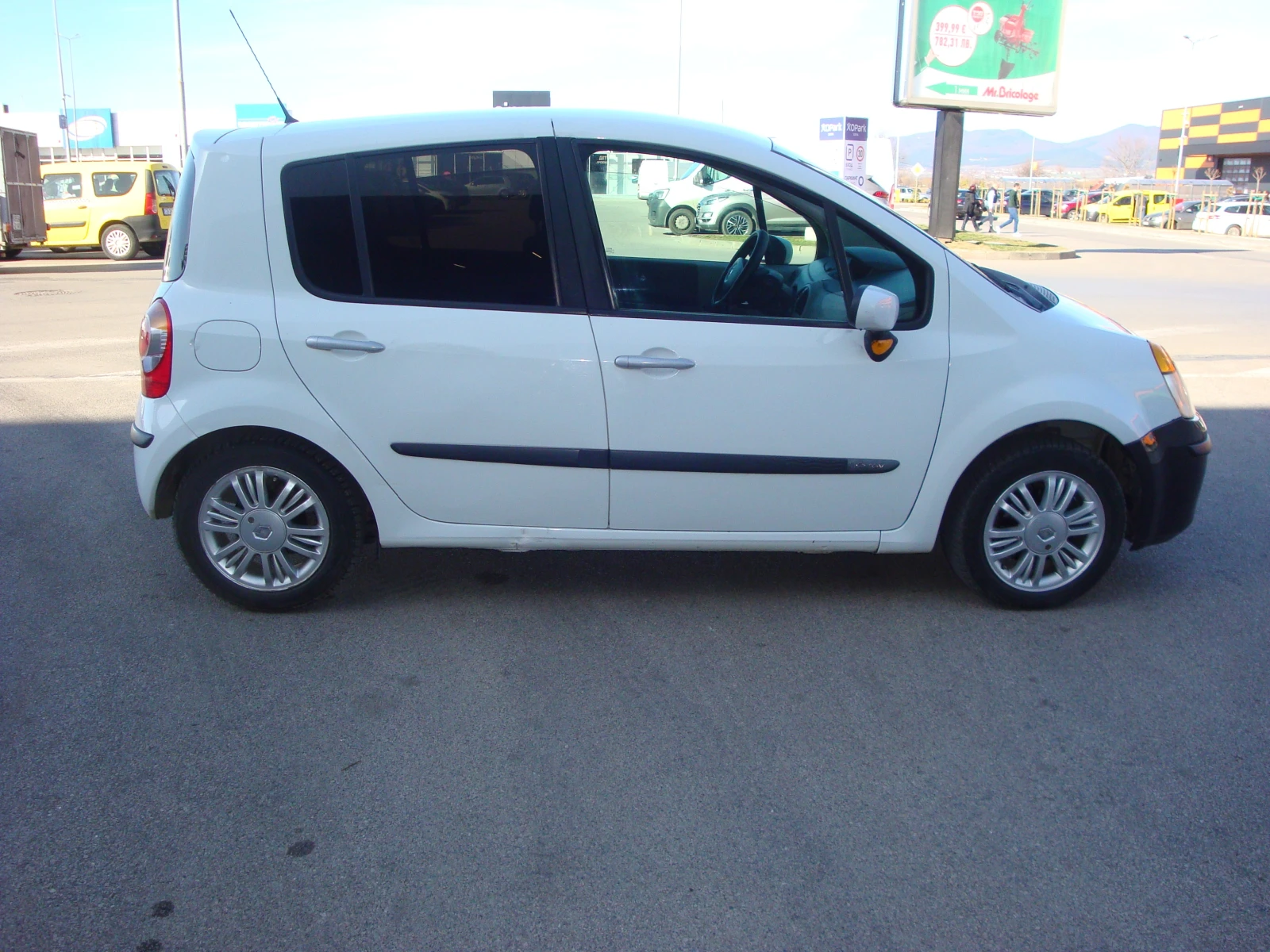 Renault Modus 1.6 ГАЗ-БЕНЗИН АВТОМАТИК, снимка 2 - Автомобили и джипове - 53853945