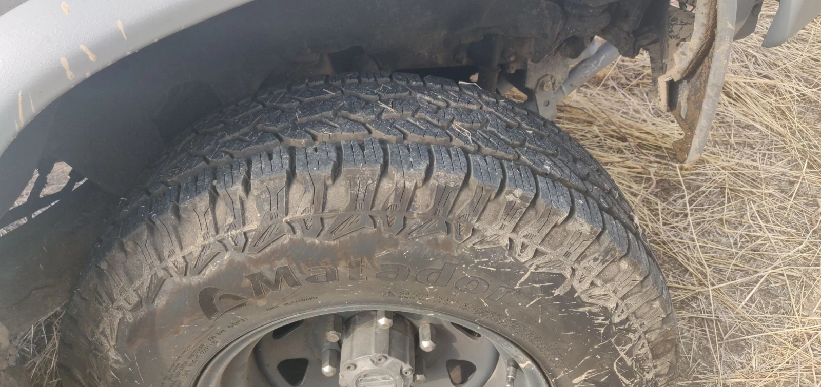 Nissan Pickup 2.4, снимка 11 - Автомобили и джипове - 53875983