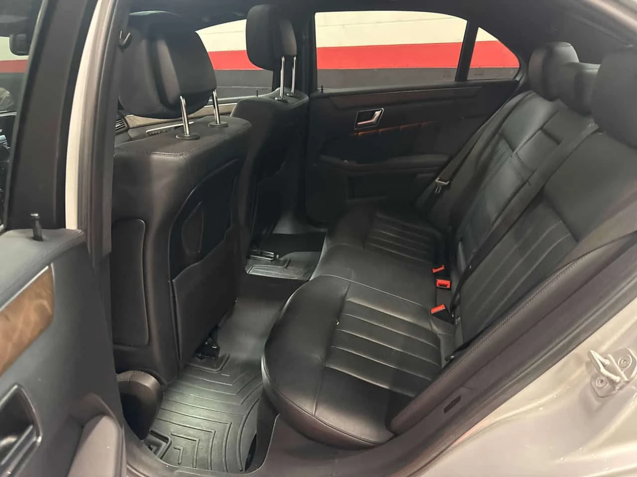 Mercedes-Benz E 350 * CARFAX * ЦЕНА ДО БГ, снимка 12 - Автомобили и джипове - 54113517