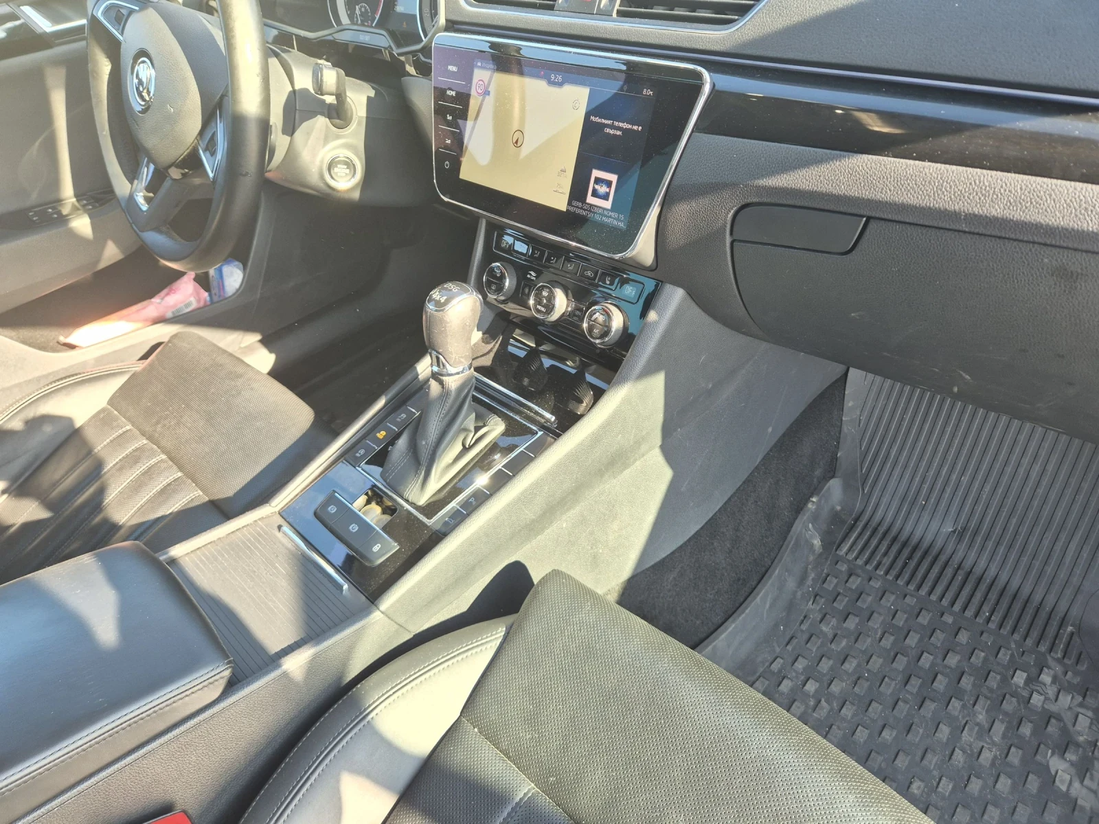 Skoda Superb 2.0 TDI 190 4x4, снимка 12 - Автомобили и джипове - 54170753