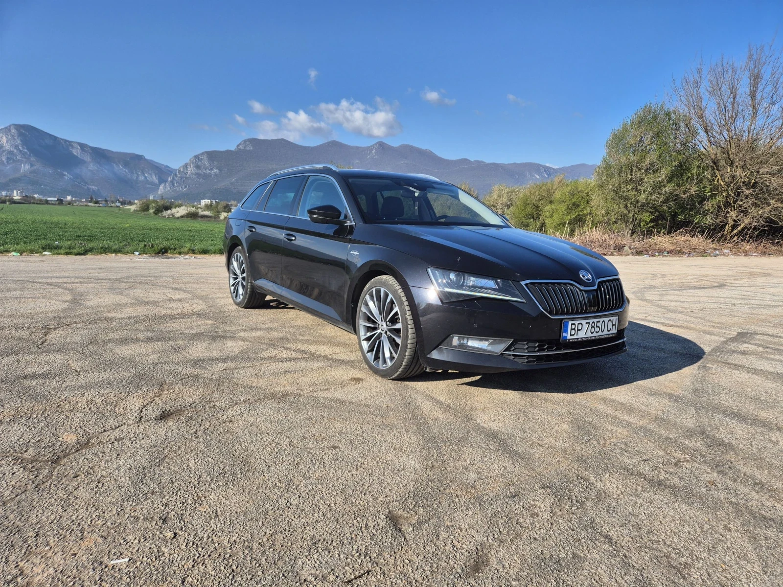 Skoda Superb 2.0 TDI 190 4x4, снимка 2 - Автомобили и джипове - 54170753