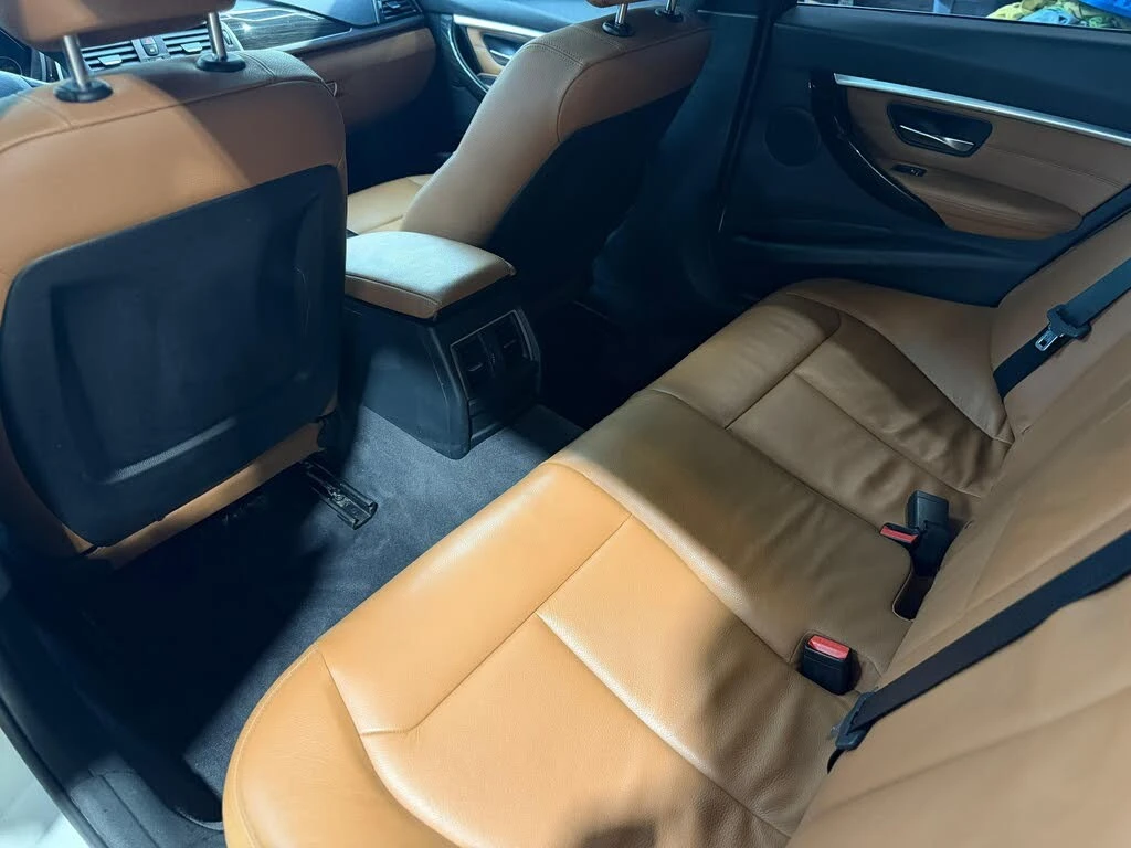 BMW 330 xDrive* АвтоКредит* (ЦЕНА ДО БГ), снимка 10 - Автомобили и джипове - 54208562