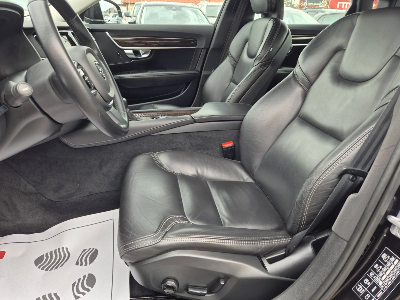 Volvo S90 D5-4X4-235кс-СУПЕР СЪСТОЯНИЕ, снимка 7 - Автомобили и джипове - 54220399