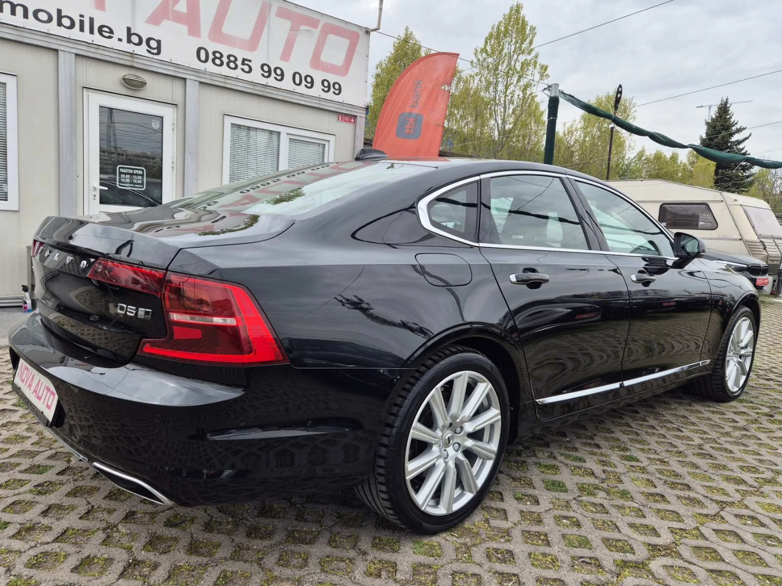 Volvo S90 D5-4X4-235кс-СУПЕР СЪСТОЯНИЕ, снимка 4 - Автомобили и джипове - 54220399