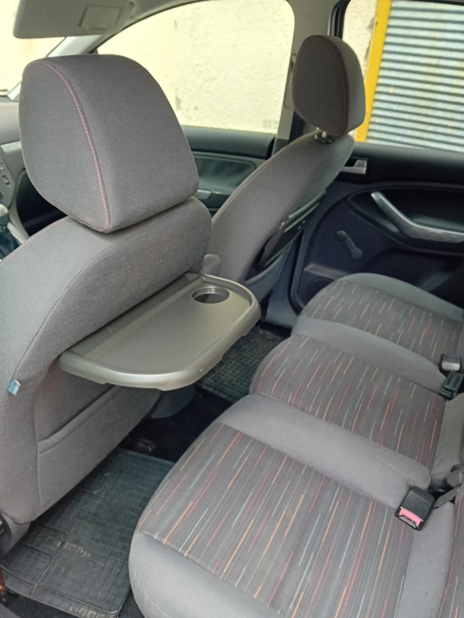 Ford C-max Face-lift, снимка 14 - Автомобили и джипове - 54221223