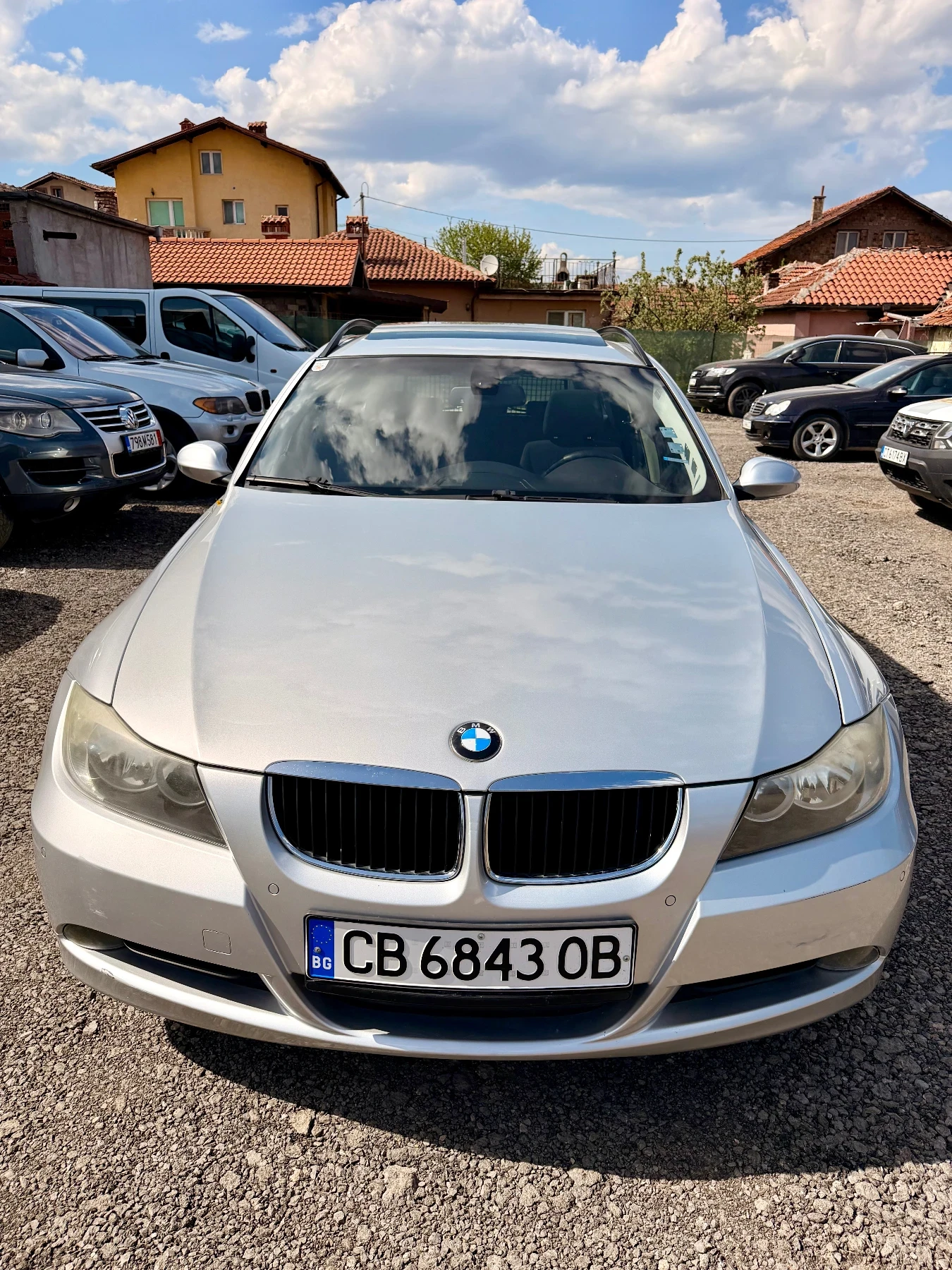 BMW 318 Панорама Подгрев Навигация 2 ключа, снимка 2 - Автомобили и джипове - 54223104