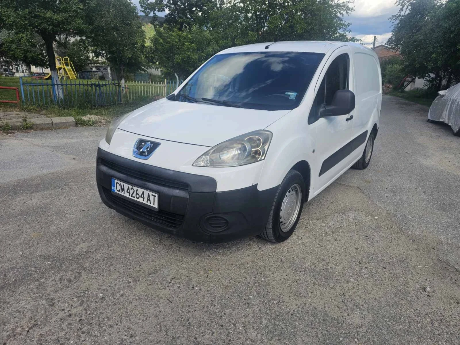 Peugeot Partner, снимка 3 - Автомобили и джипове - 54611122