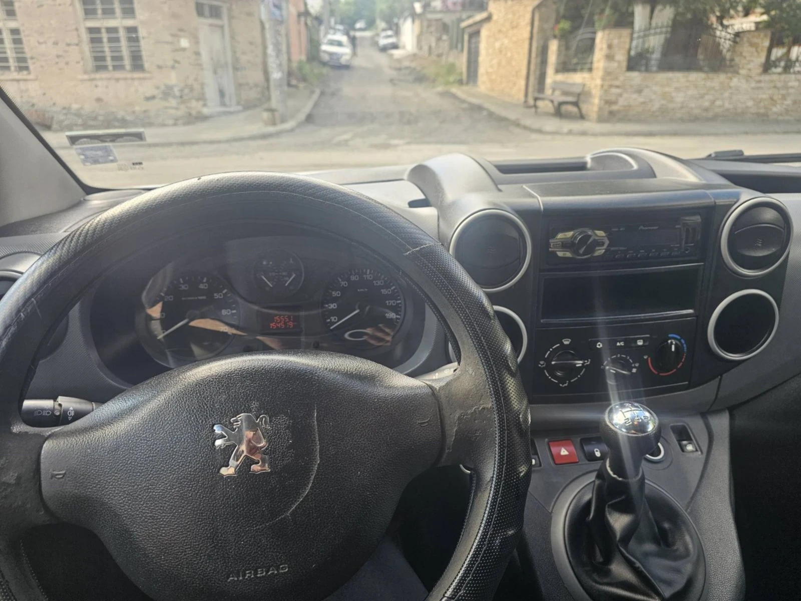 Peugeot Partner, снимка 8 - Автомобили и джипове - 54611122