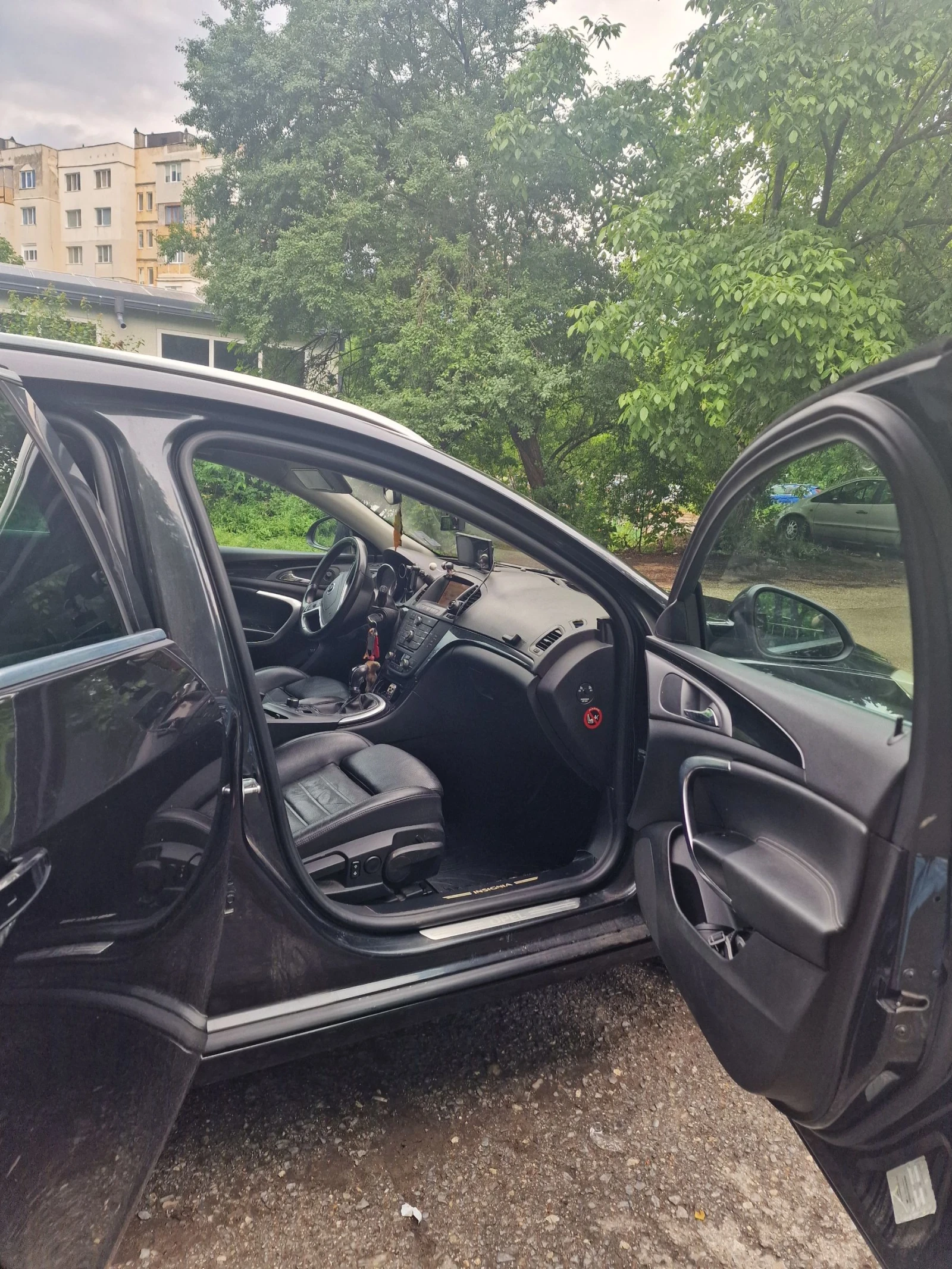 Opel Insignia 2.0 CDTI SPORT TOURER, снимка 9 - Автомобили и джипове - 54635159