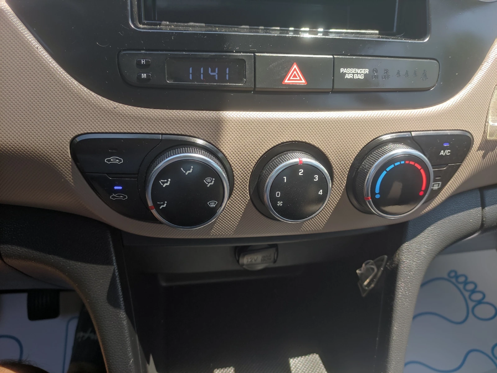 Hyundai I10 1, 0 като нов 103000км евро 6, снимка 9 - Автомобили и джипове - 54842614