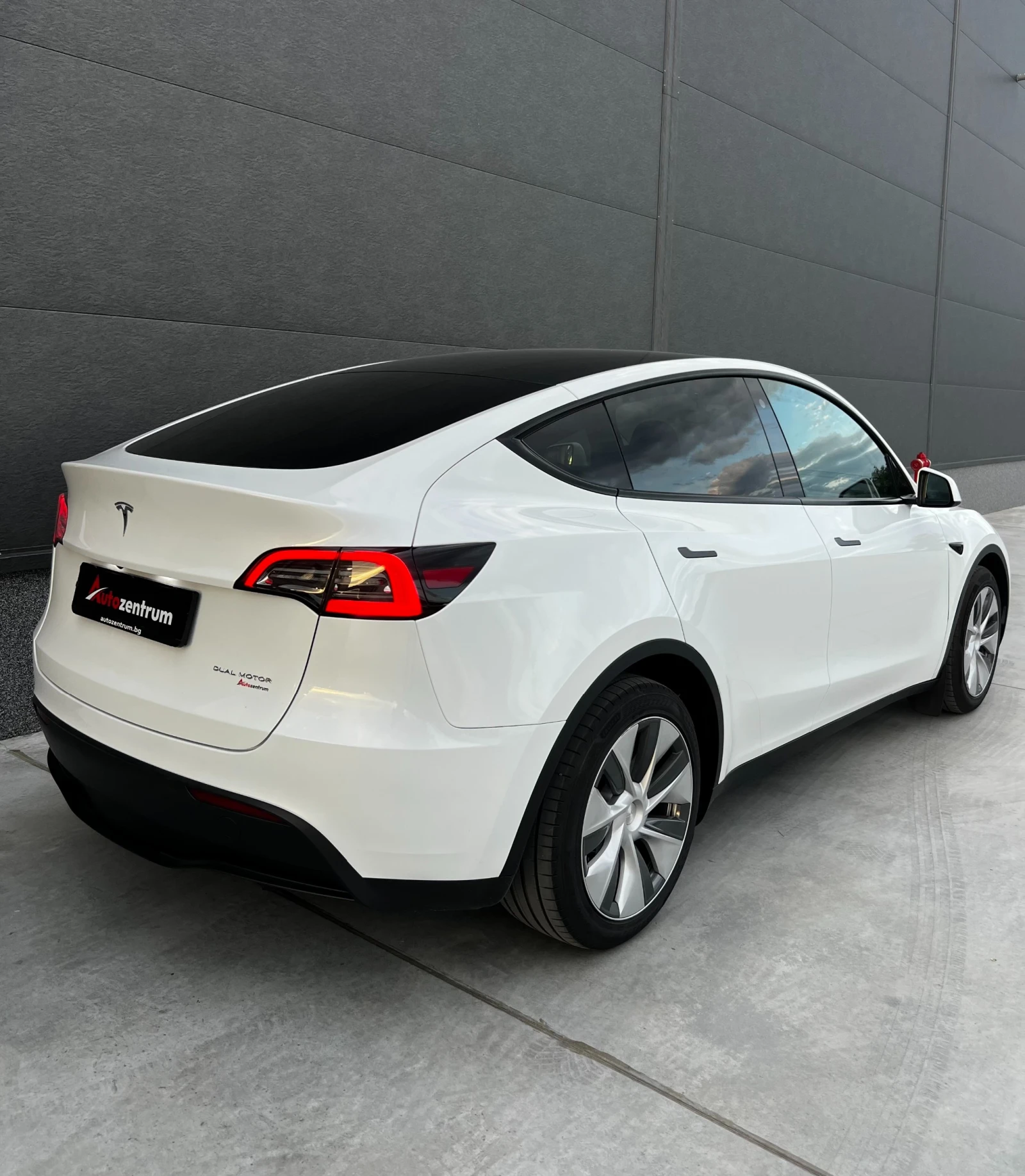 Tesla Model Y Long Range Dual AWD, снимка 3 - Автомобили и джипове - 55299743