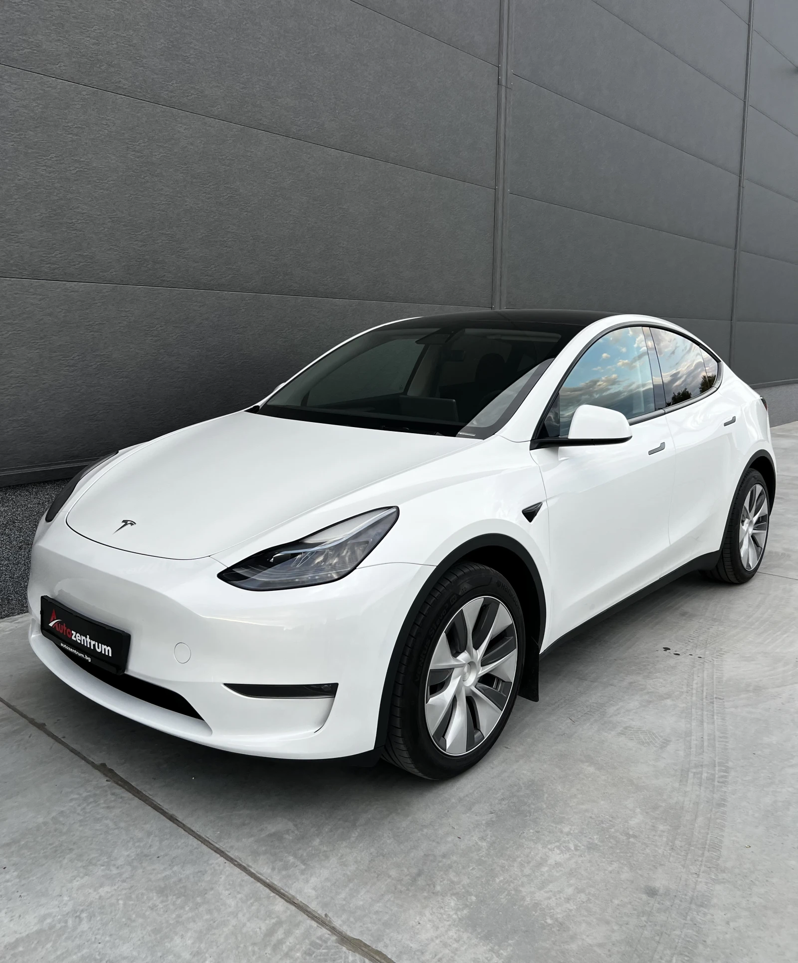 Tesla Model Y Long Range Dual AWD, снимка 2 - Автомобили и джипове - 55299743