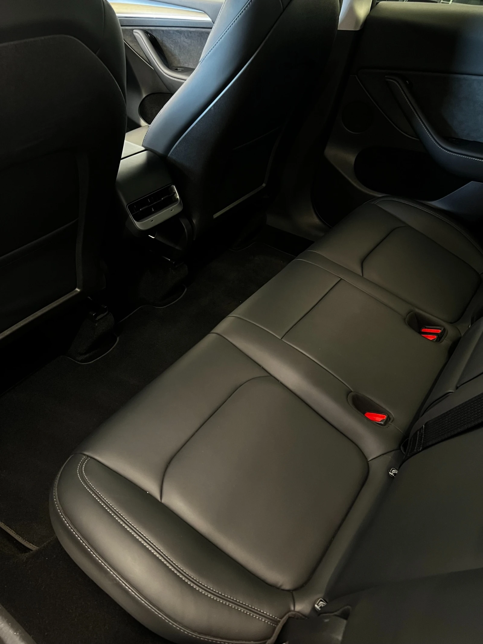 Tesla Model Y Long Range Dual AWD, снимка 12 - Автомобили и джипове - 55299743