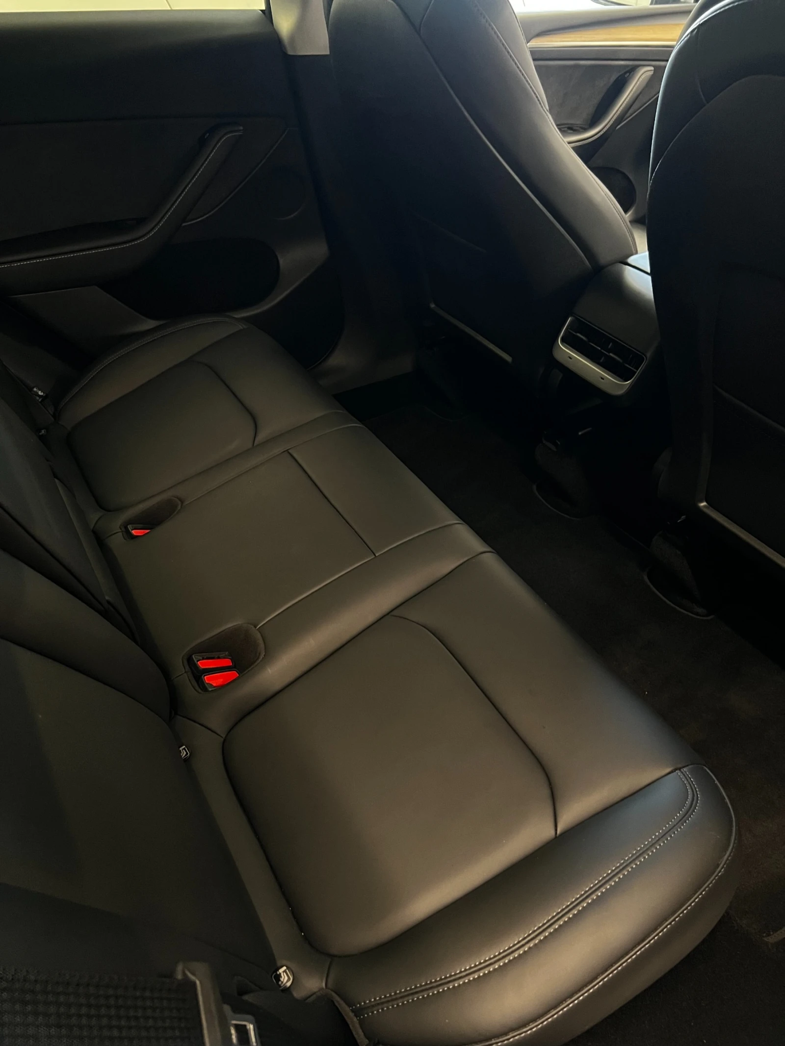 Tesla Model Y Long Range Dual AWD, снимка 13 - Автомобили и джипове - 55299743