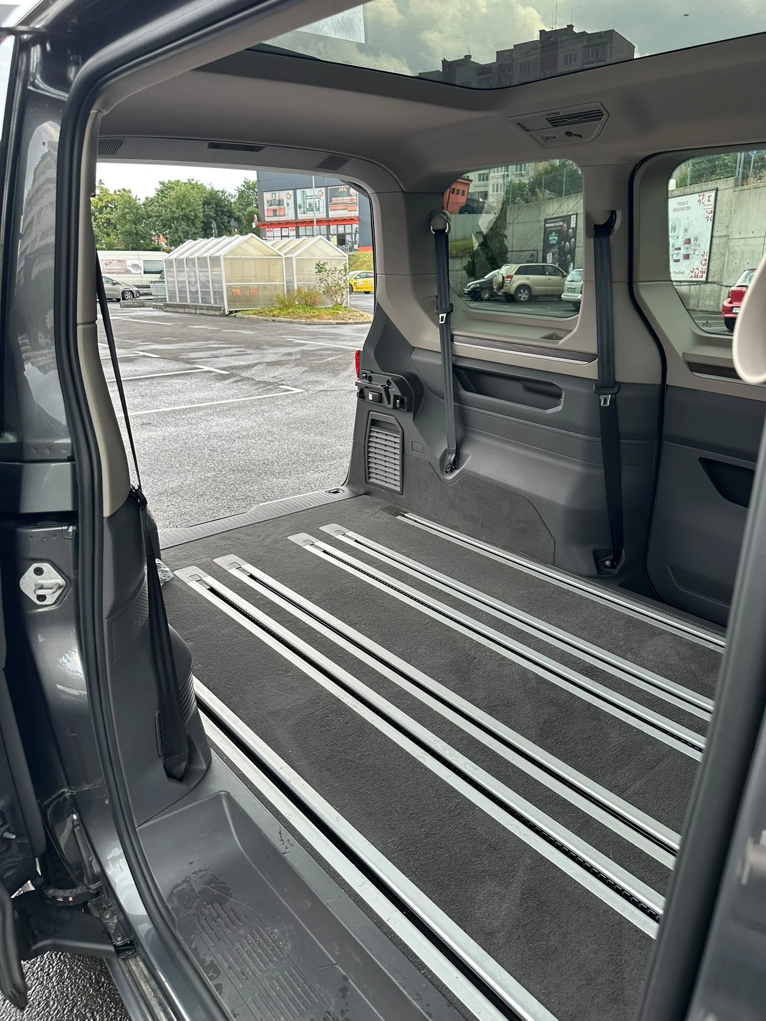 VW Multivan, снимка 9 - Автомобили и джипове - 55430542