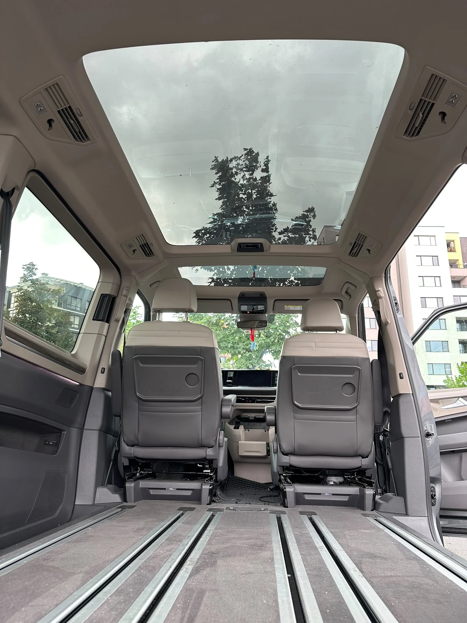 VW Multivan, снимка 11 - Автомобили и джипове - 55430542