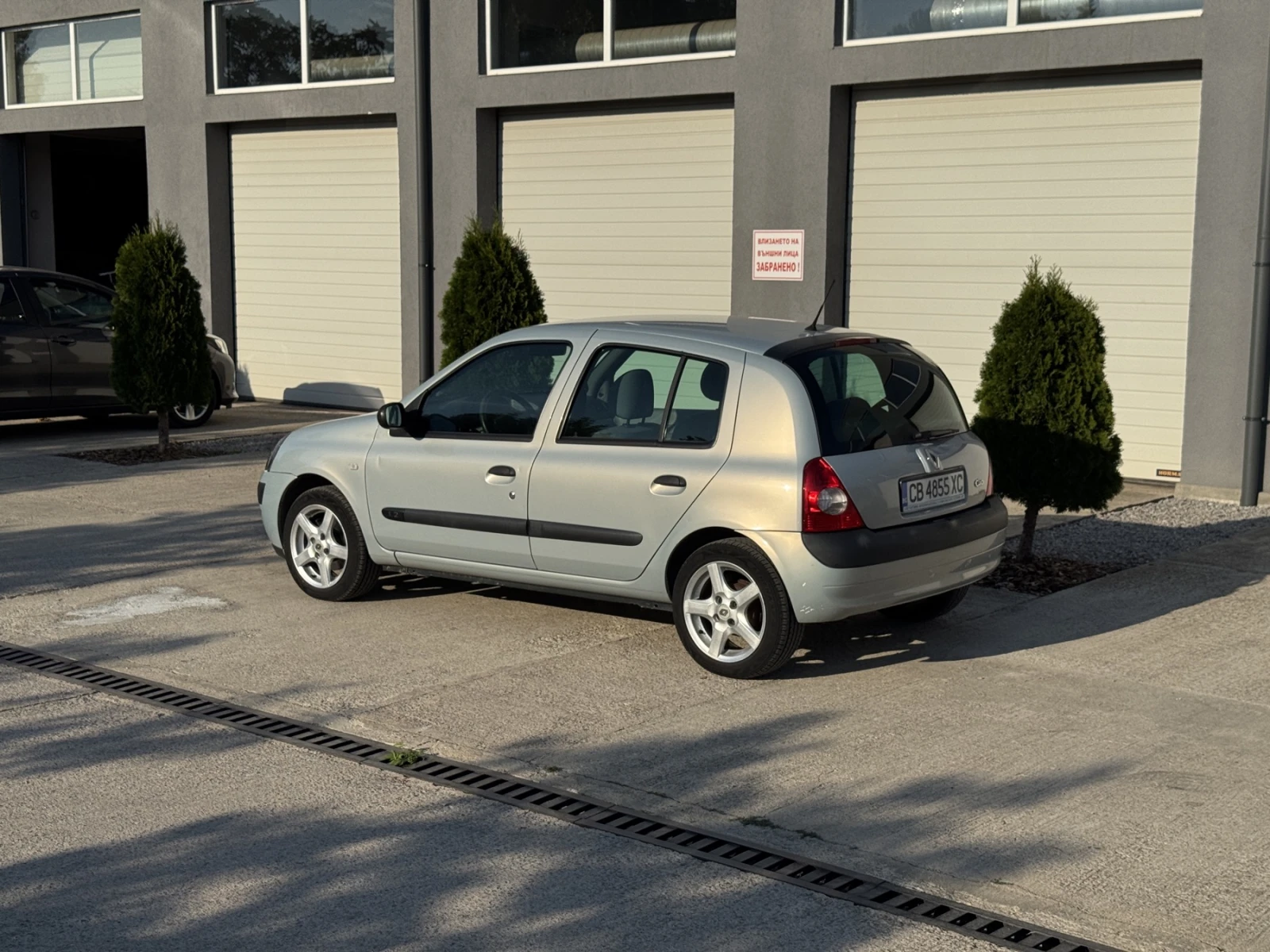 Renault Clio, снимка 3 - Автомобили и джипове - 55559425